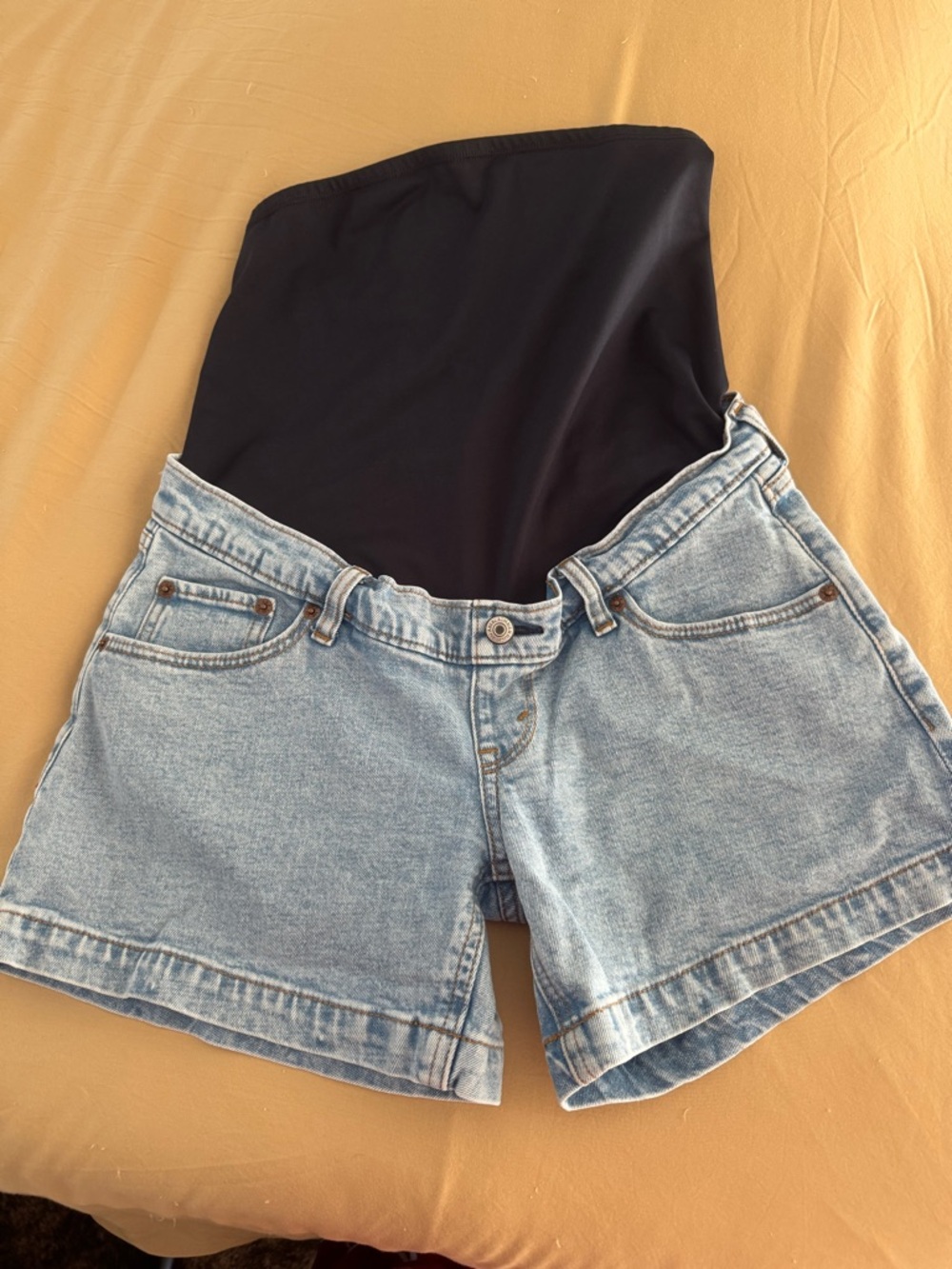 Abercrombie & Fitch dad shorts maternity Light Wash Denim Shorts